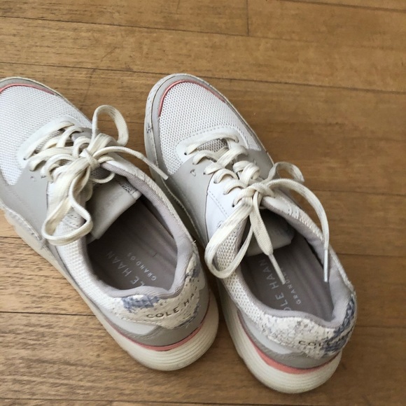 Shoes - Picture 4 of 4